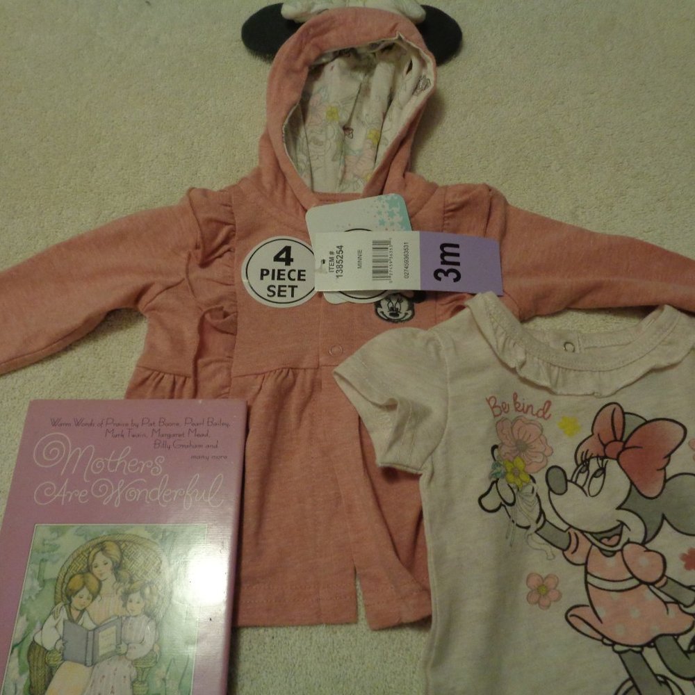 BABY BUNDLE 3 ITEMS 2 DISNEY 1 HALLMARK BOOK